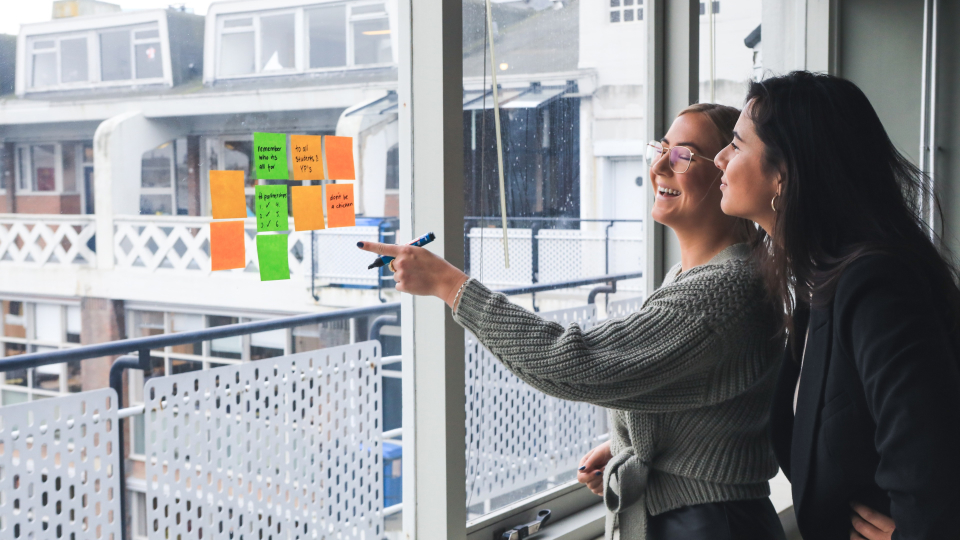 Dlaczego warto aplikować na stanowisko Product Managera? Twoje Drzwi do IT